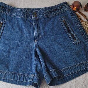 Liz Claiborne Denim Jean Shorts Medium Rise Zipper Slash Pockets Petite 10